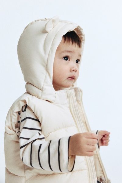 Жилет з капюшоном від H&M 68см (4979-68) 4979-68 фото
